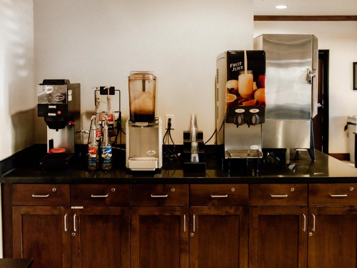 Black Gold Suites Stanley Ngoại thất bức ảnh
